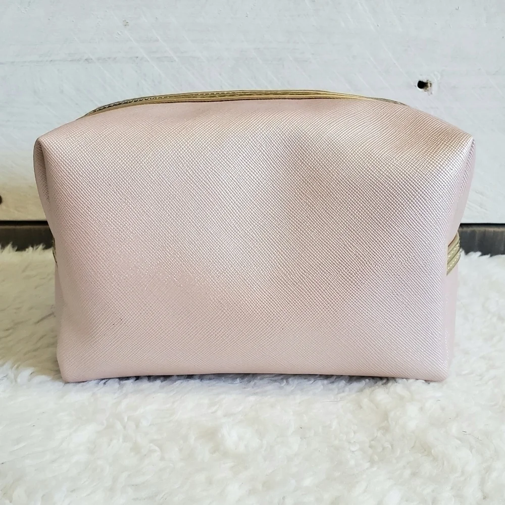 Enchante Accessories super mom